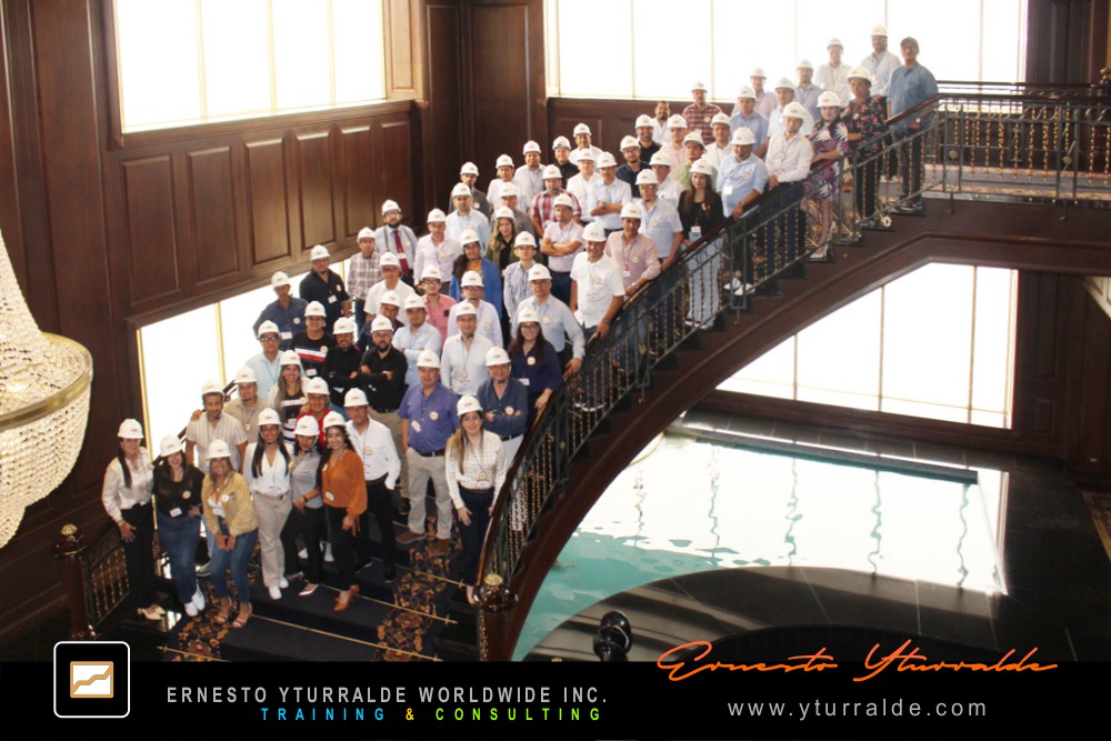 Colaboradores alineando visión y valores en espacios significativos