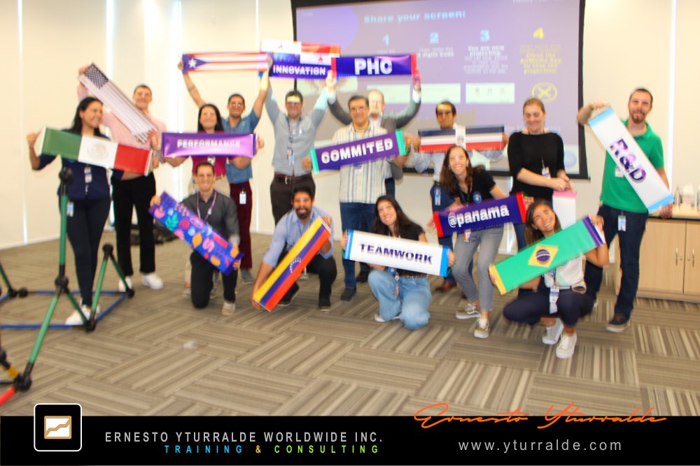 Liderazgo colaborativo en acción durante dinámicas grupales